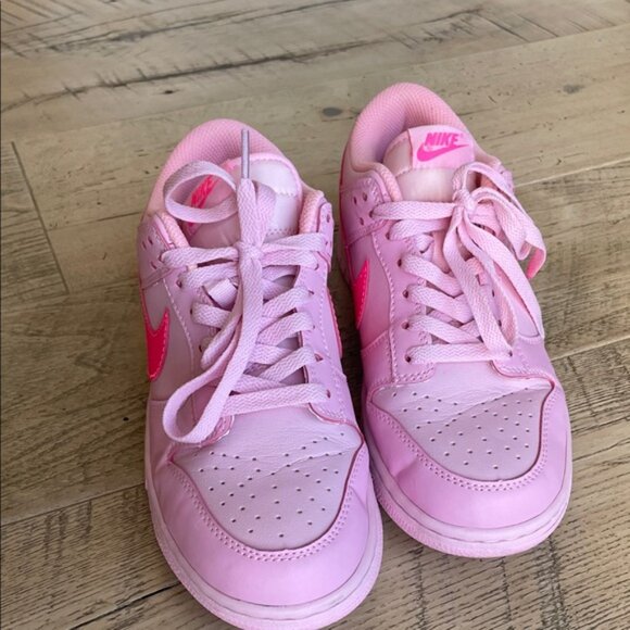 Nike Dunk Low Triple Barbie Pink Women's Shoes, Worn Once - Picture 3 of 4